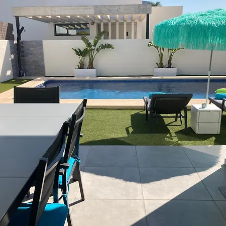 Mi Casa Βίλα